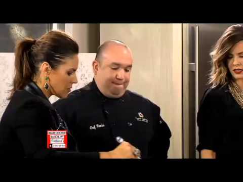 Chef Rambo Cantina Laredo Chef Rambo Saucedo's Chicken Tomatillo - YouTube