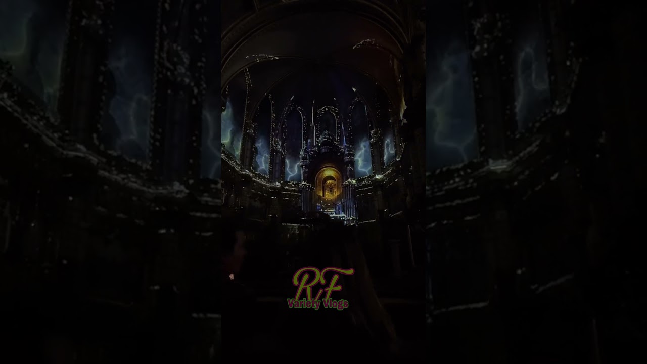 Amazing  Video Maping Basilica De Montserrat  