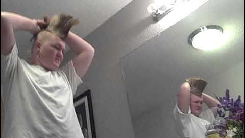 How to put up a mohawk