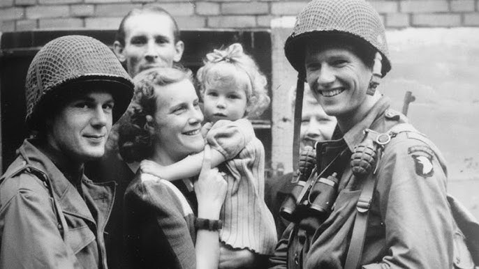 Dutch Civilians Fell to Their Knees When American Pilots Dropped Food to Feed Their Children - YouTube