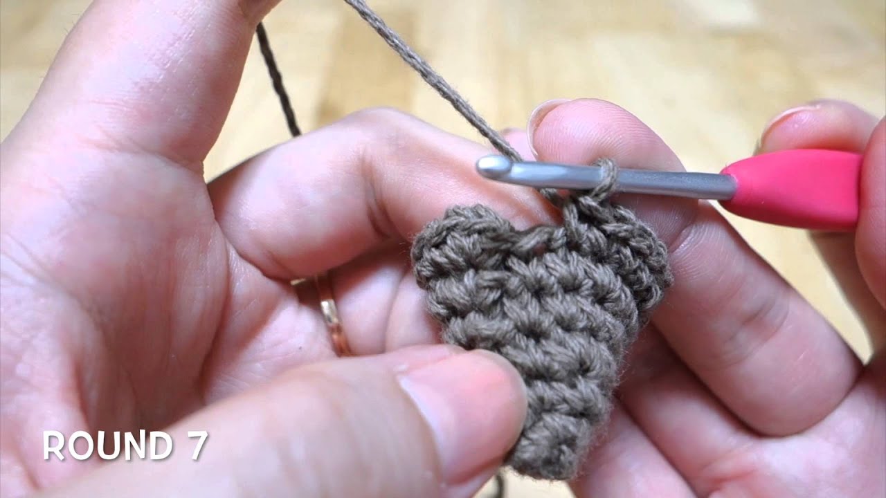 【かぎ針編み】 How to crochet a Pointed hat とんがり帽子の編み方