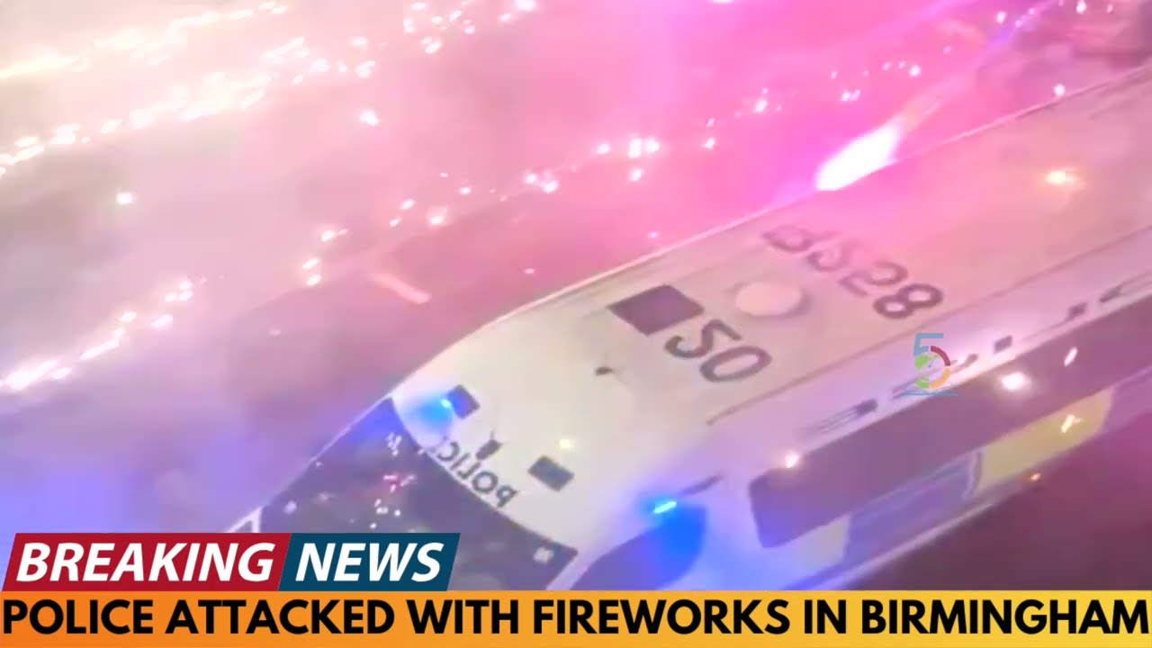 В БИРМИНГЕМЕ ПОЛИЦИЯ ПОДВЕРГЛАСЬ НАПАДЕНИЮ С ПРИМЕНЕНИЕМ ФЕЙЕРВЕРКОВ