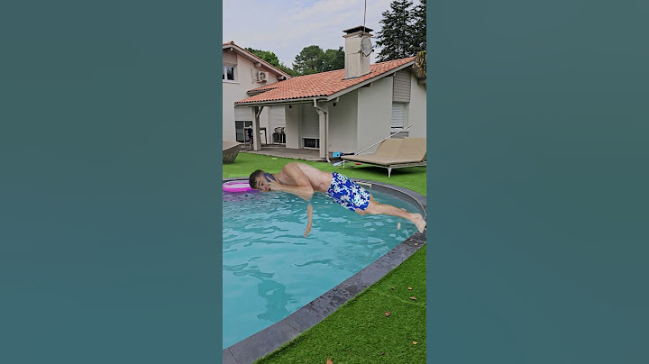 Ta Mère T'appelle à la Piscine