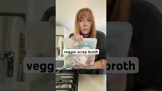veggie scrap broth for soup season 🧅🥕🥣🧄😋