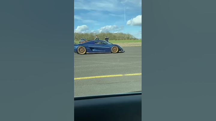 KOENIGSEGG REGERA VS TESLA MODEL S!