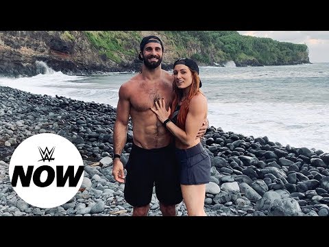 WWE: Becky Lynch and Seth Rollins are engaged! - BBC Newsround