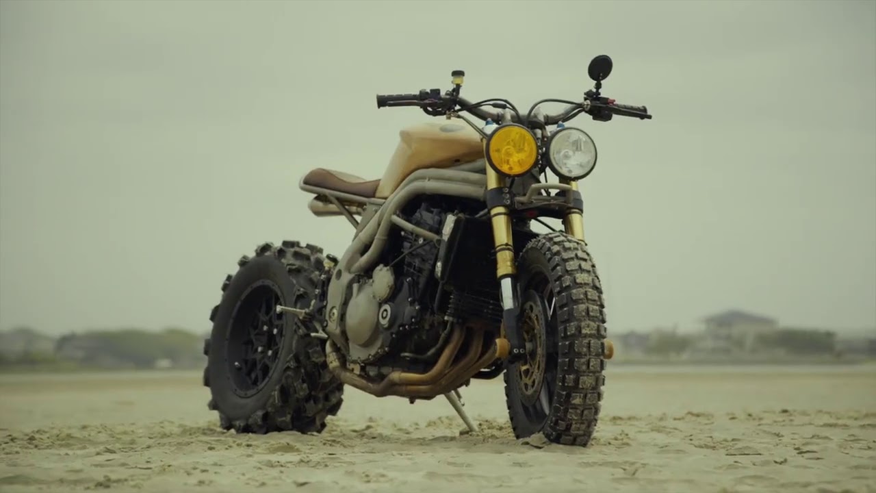 Classified Moto's Triumph Speed Triple "Frank" Oh Yea Baby