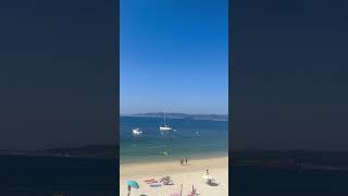Playa con agua cristalina en Bueu. Bueu #GaliciaParadise #RíasBaixas #CostaGallega #playa #beach