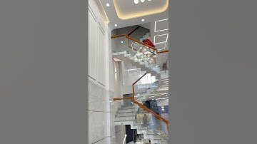 Mẫu nhà tân cổ điển đang được hoàn thiện để bàn giao cho khách trước Tết. #nhadep #nhabinhtan