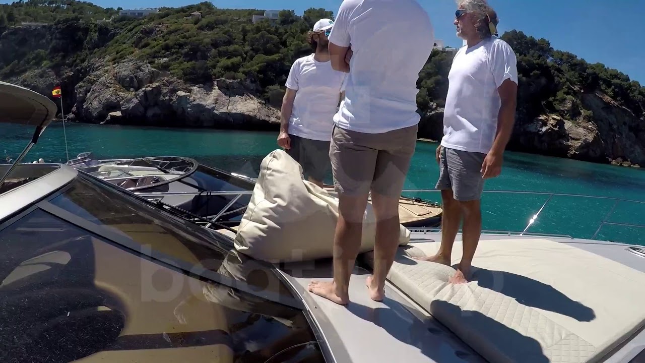 Yate Princess V55 en Ibiza | Disponible en Boatjump