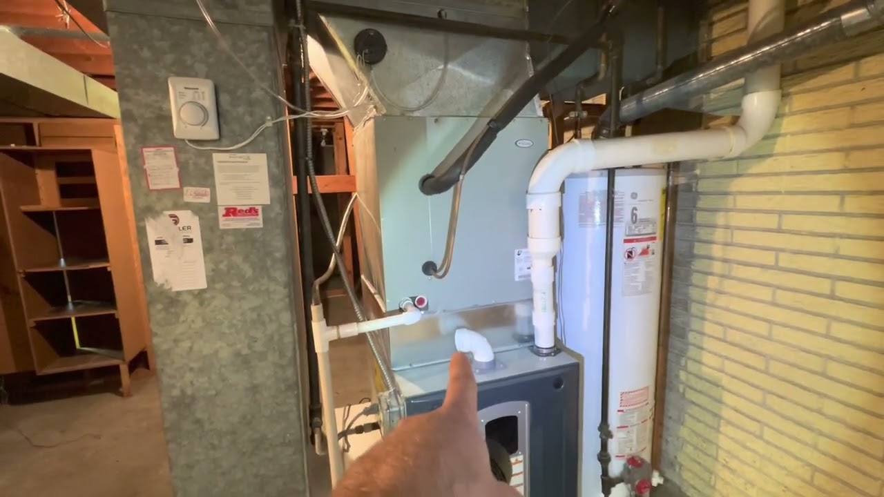 Backdrafting Water Heater - SIGNS and CAUSES