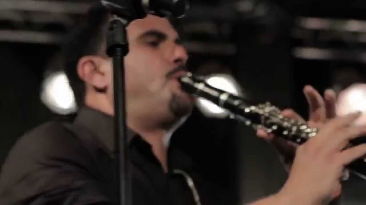 Смотреть «Ozomatli - El Caballito - 3/16/2013 - Stage On Sixth» на YouTube Смотреть «Ozomatli - El Caballito - 3/16/2013 - Stage On Sixth» на YouTube