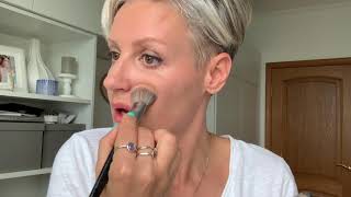 видео: 403. МАКИЯЖ ДЛЯ ЖАРКОГО ВРЕМЕНИ. Для загорелого лица. Для жирной кожи. картинка: 403. МАКИЯЖ ДЛЯ ЖАРКОГО ВРЕМЕНИ. Для загорелого лица. Для жирной кожи.