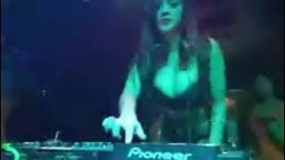 Dj vika