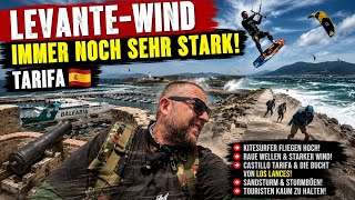 LEVANTE-WIND in Tarifa! 🌪️ Kitesurfer fliegen meterhoch – Sandsturm am Atlantik!