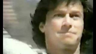 Imran Khan Old Pepsi Commerical.flv screenshot 1