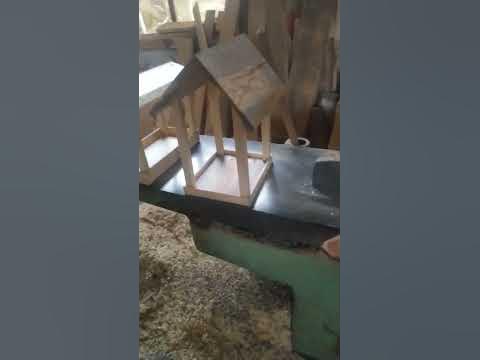 Годівничка для птахів з дерева - YouTube