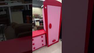 The furniture oh my gosh  #thrift #shopping