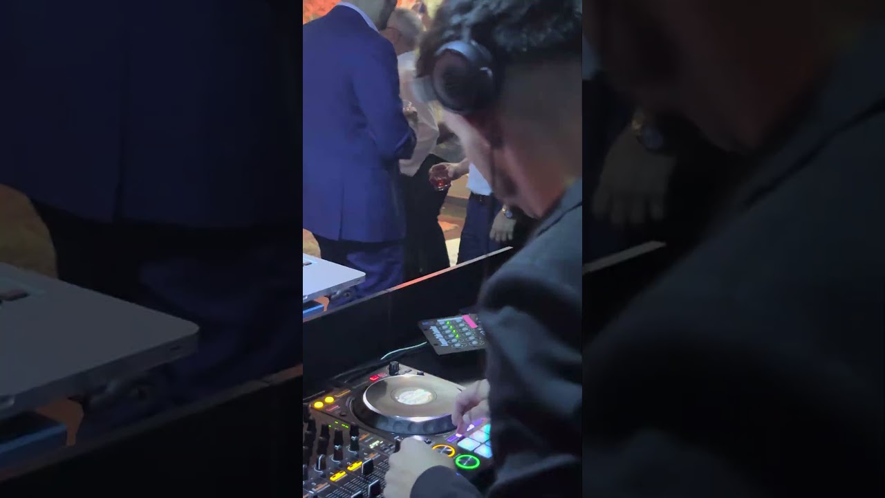 DJ