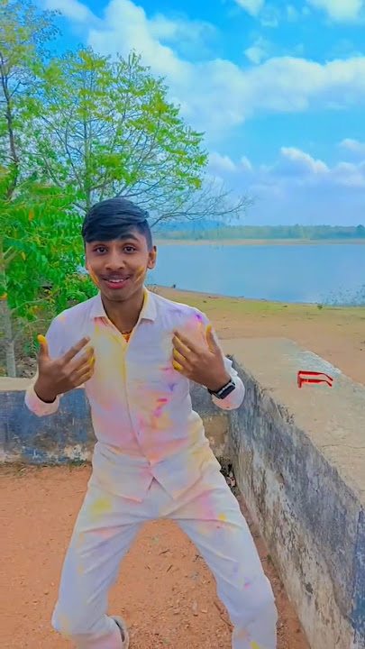 uper se gira bam 😄#trending #short #funny #holi #special