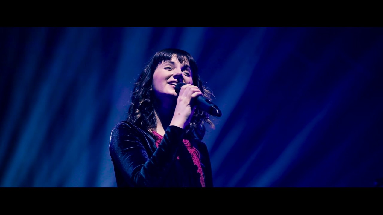 Vesna - Bílá laň (Aurora support, záznam Forum Karlín)