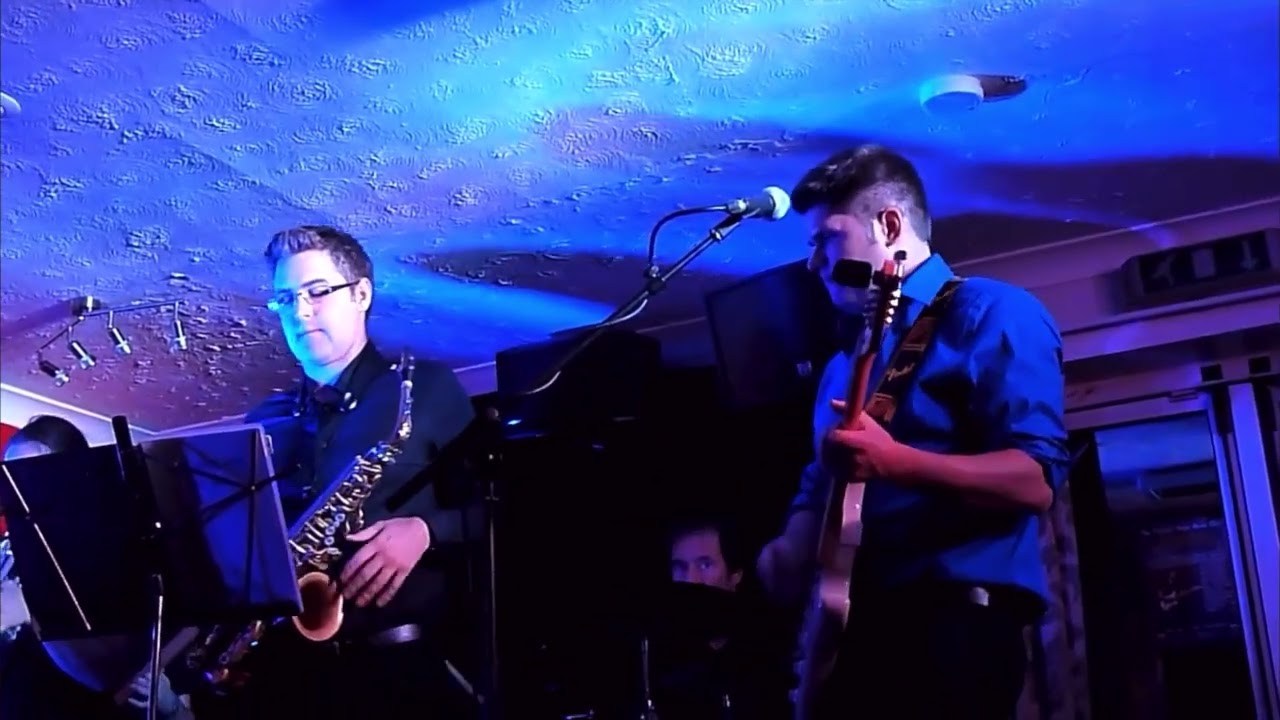 Guarda Andre Bisson LIVE - Bad Scene Hooley UK su YouTube Guarda Andre Bisson LIVE - Bad Scene Hooley UK su YouTube
