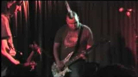 Floating Roach - Good times (live in adelaide)