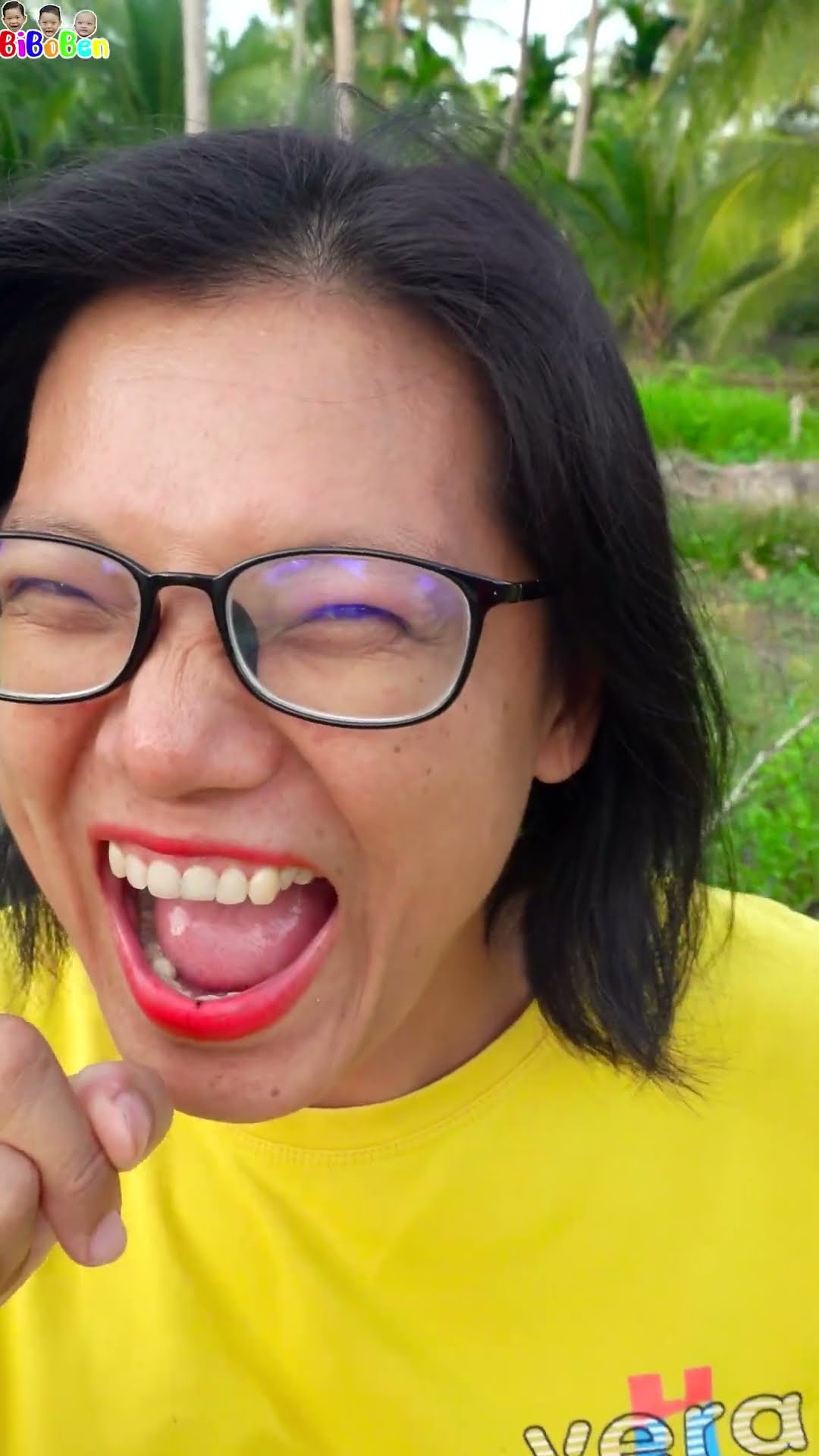 Funny video | Bad friend or good friend???