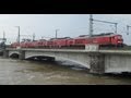 5 Ludmillas sichern Brücke im Hochwasser 2013 in Dresden (mit Abfahrt als Lokzug)