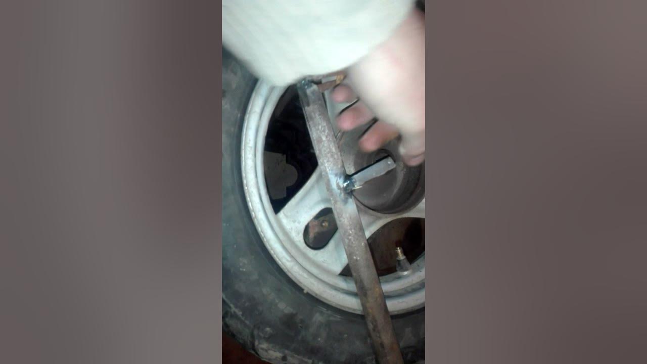 Как снять заднее колесо дио Как снять заднее колесо на скутере