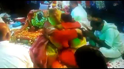 Dhongi Baba | Kissing Baba of india | Hug aur kiss baba | Video Viral