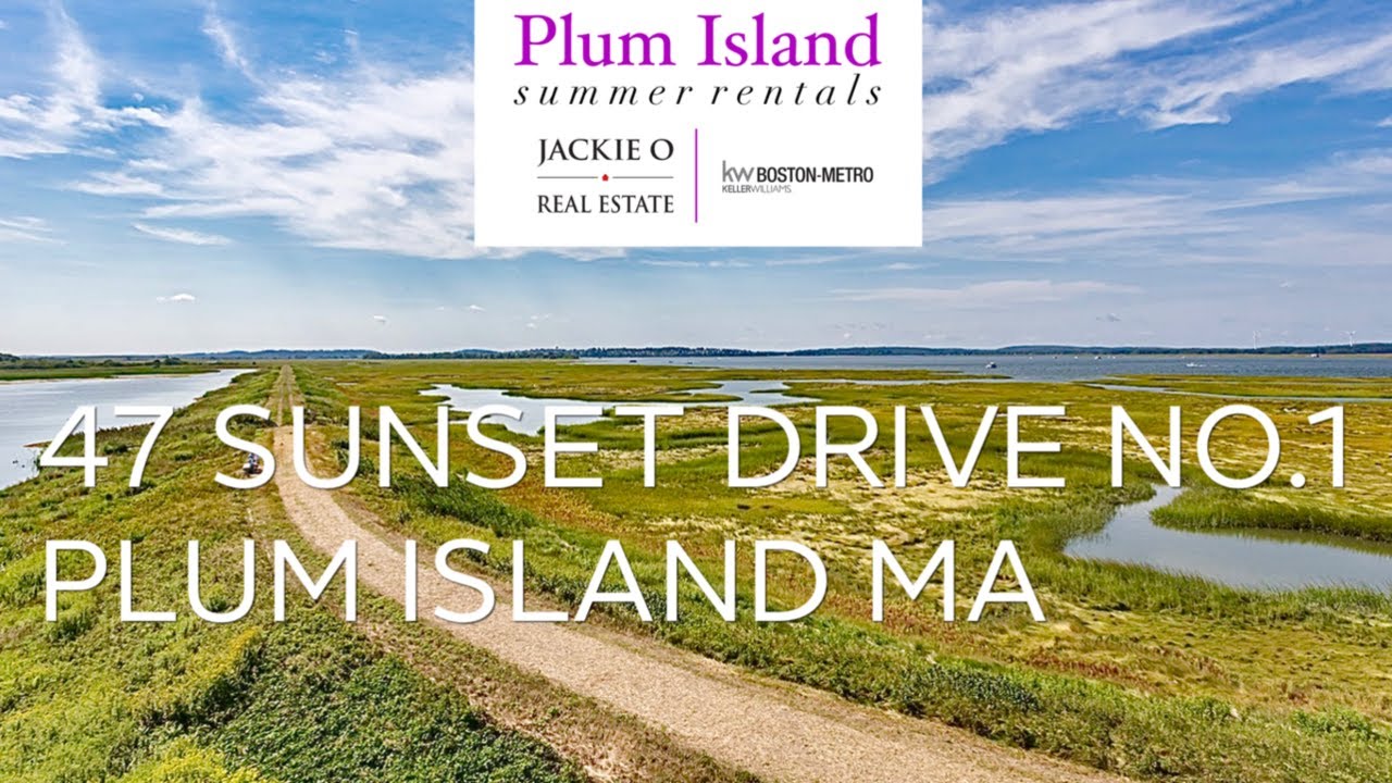 4 bedroom, 2 ½ bath Rental at 47 Sunset Drive No. 1, Plum Island