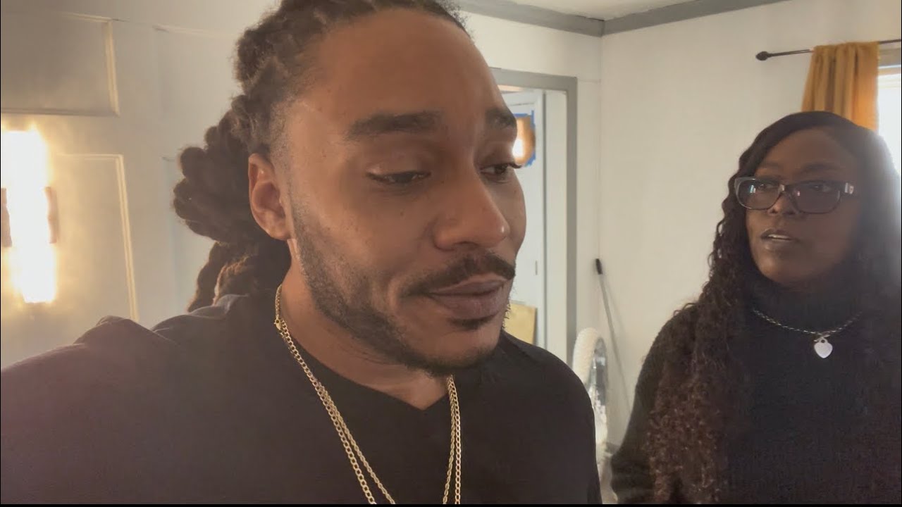YO MOMMA FELL DOWN THE STAIRS PRANK ON MY GIRLFRIEND AND HER SISTER ...