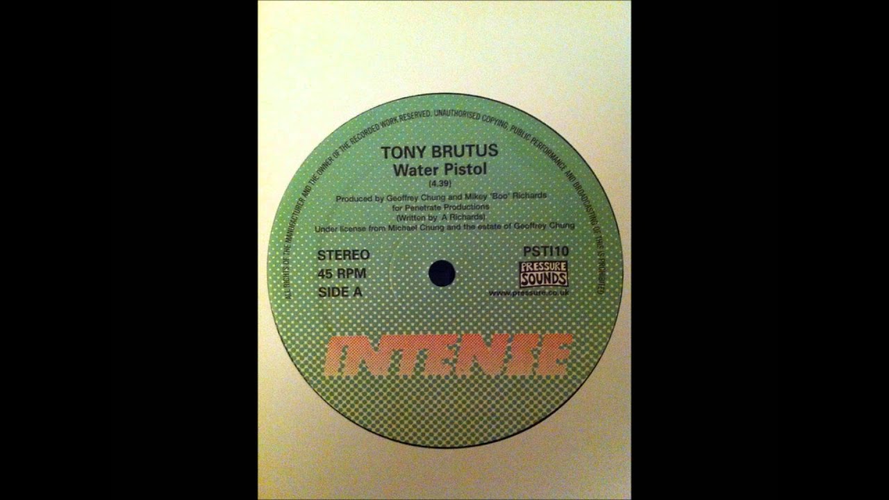 英12” Tony Brutus Water Pistol PSTI10 Intense, Pressure Sounds /00250 Tony Brutus - Water Pistol - YouTube