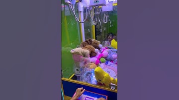 what they got at the claw machine arcade?🎁 #viral #youtubeshorts #fun #trending #cutebaby #dubailife