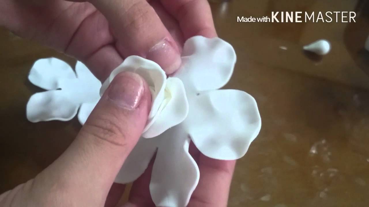 Tutorial de rosas en porcelana fría!