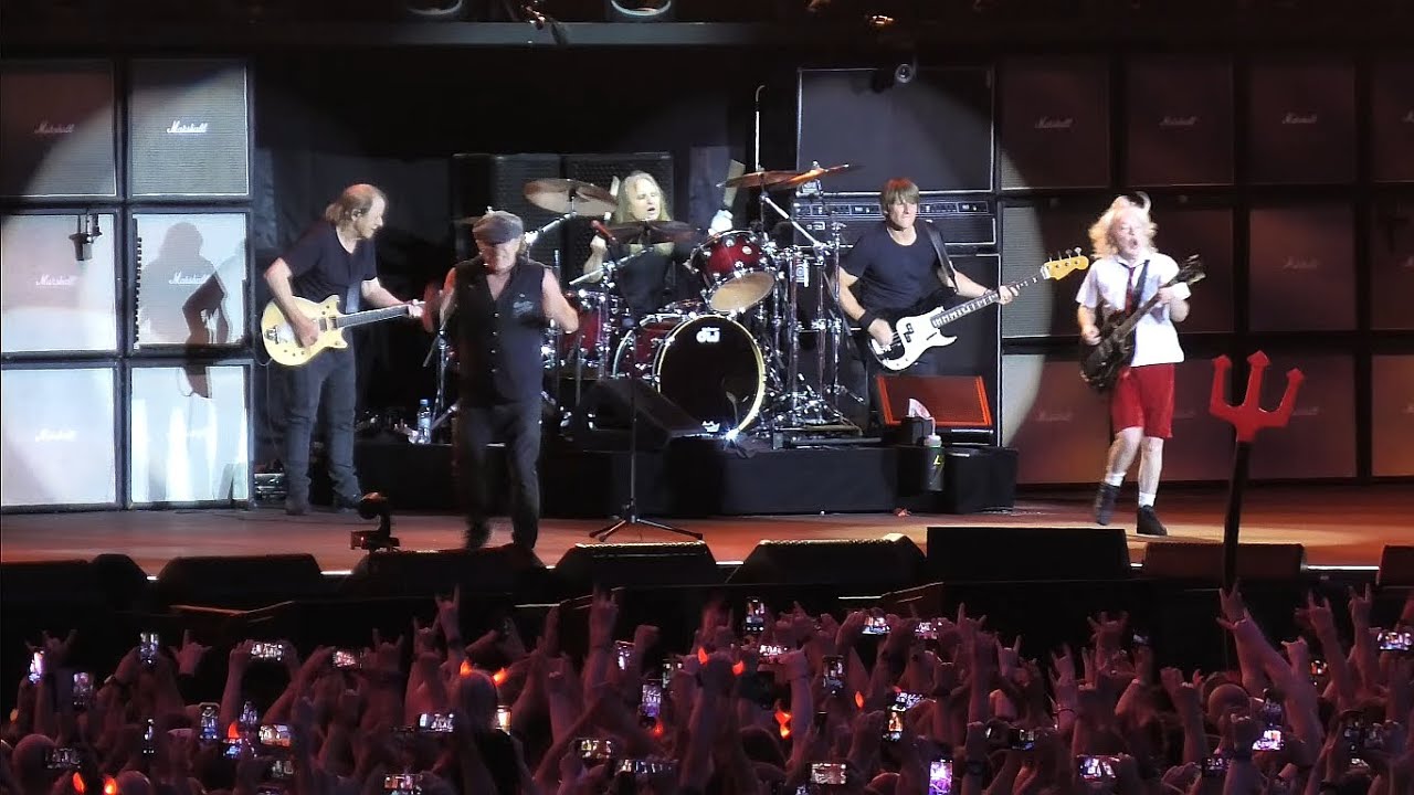 (2-Cam-Mix) AC/DC - Highway to Hell Live at PGE Narodowy, Warsaw ...