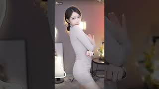 迷人的黎闪电20221231075123