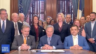 Gov. Abbott sings social media free speech bill