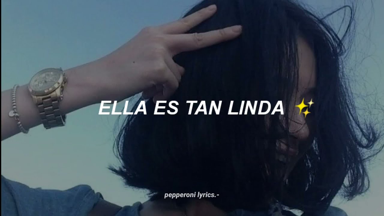 miren, mirenla bien, ella es tan linda Glup! Freebola // Letra YouTube miren, mirenla bien, ella es tan linda Glup! Freebola // Letra YouTube