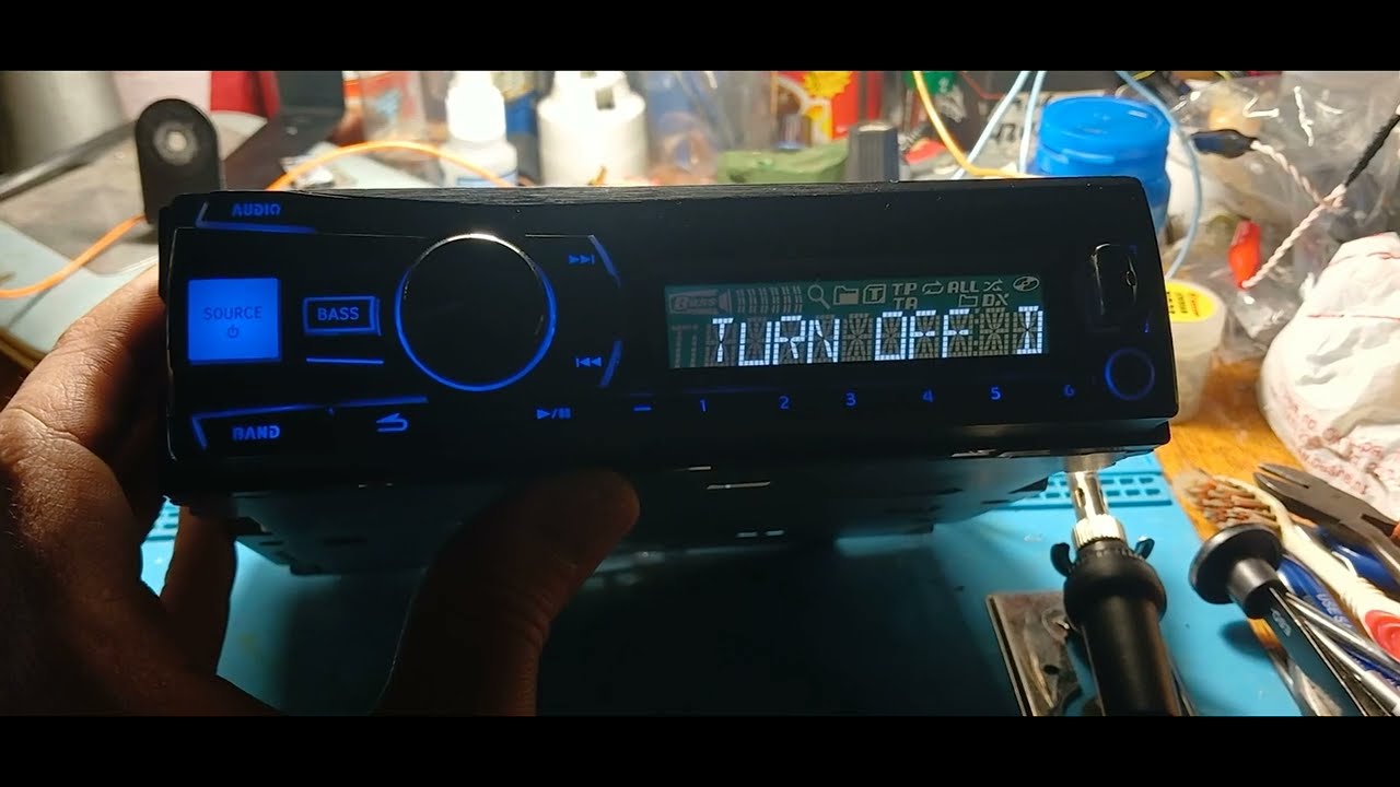 Не включается автомагнитола ALPINE UTE-80B. Ремонт. - YouTube