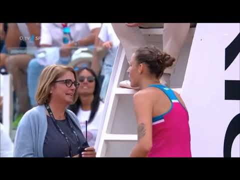 Unbelievable error from chair umpire in WTA Rome tennis.