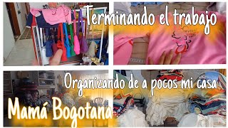 Terminando el trabajo para entregar 🥰 Lavando ropa 😊 Mamá Bogotana 👩‍👧‍👦