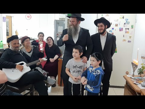 LOS NOMBRES DE HASHEM EN LA VELA* LOS NOMBRES DE HASHEM EN LA VELA*