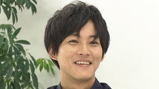 俳優・松坂桃李 ナレーションに挑戦！落ち着きがありながらも力強い声に魅了される／新CM  One Sky『一ノ瀬メイ×エリー・コール』篇 60秒版＆インタビュー映像