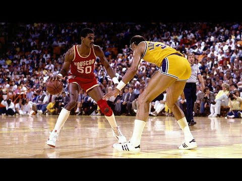 Video: Ralph Sampson Bersih