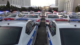 Состоялось торжественное вручение служебных автомобилей сотрудникам ДПС