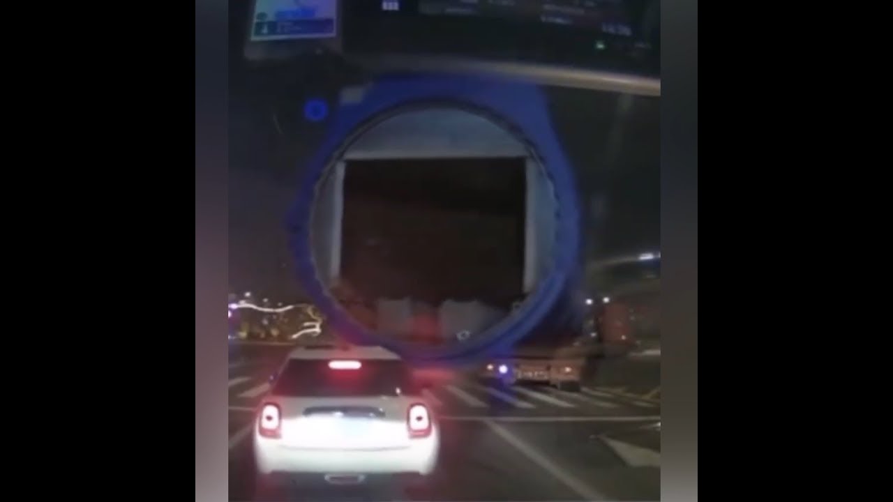 Picking up some extra cargo. 🚛⚠️ | 