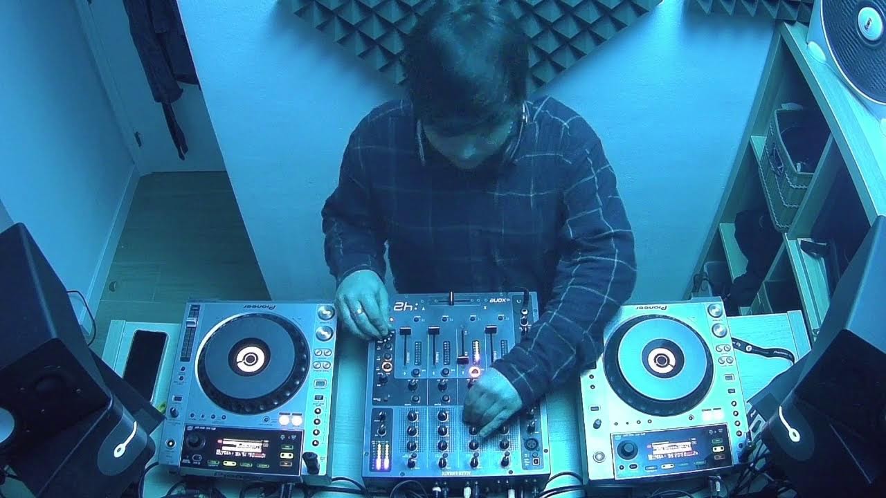 Nareme Capelli at @LTRRoom - 11/12/2025 - Live Stream