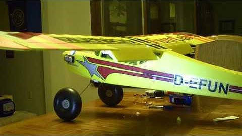 FunCub aileron and flap demo (benchtop with explanation)